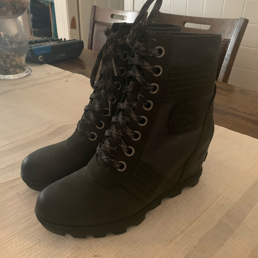 Sorel Lexie Boots